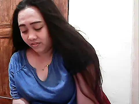 Snapshot of Pinay_Chubby20 chatting on 03/09/26, 12:03 Pinay Chubby20 online show from 03/09/26, 12:03