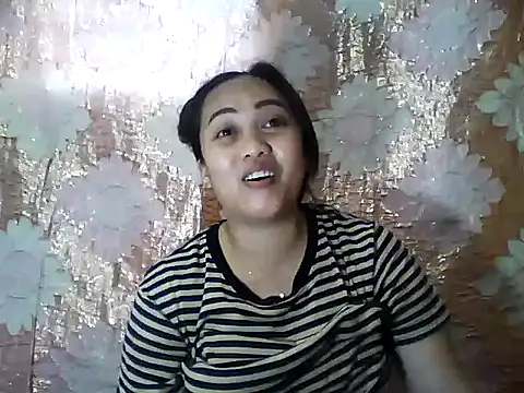 Snapshot of Pinay_Chubby20 chatting on 03/23/26, 12:58 Pinay Chubby20 online show from 03/23/26, 12:58