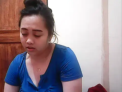 Snapshot of Pinay_Chubby20 chatting on 03/23/26, 09:19 Pinay Chubby20 online show from 03/23/26, 09:19