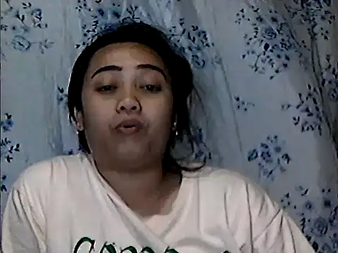 Snapshot of Pinay_Chubby20 chatting on 04/03/26, 09:35 Pinay Chubby20 online show from 04/03/26, 09:35