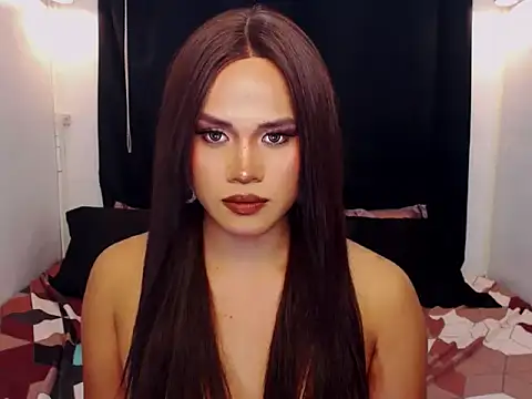 YllanaAltheaXxX online show from 01/18/26, 02:21