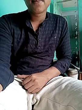 Snapshot of Asish_007 chatting on 09/13/25, 04:01 Asish 007 online show from 09/13/25, 04:01