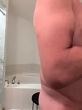 Snapshot of cloudymatt chatting on 10/11/25, 08:57 cloudymatt online show from 10/11/25, 08:57