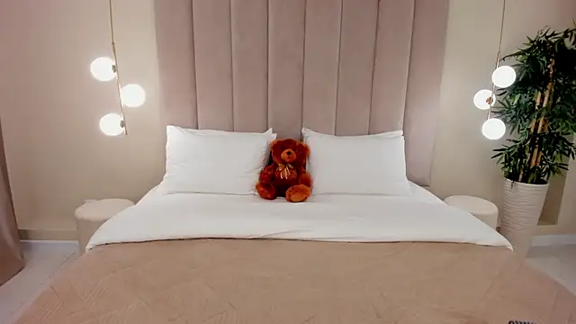 Snapshot of NancyJonson chatting on 09/20/25, 03:29 NancyJonson online show from 09/20/25, 03:29