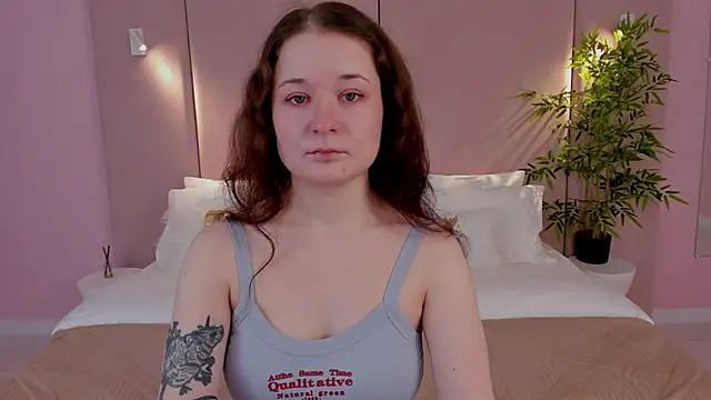 Snapshot of NancyJonson chatting on 12/02/25, 03:01 NancyJonson online show from 12/02/25, 03:01