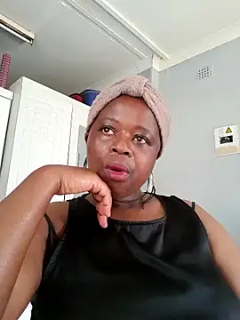 cairococo online show from 09/13/25, 11:32