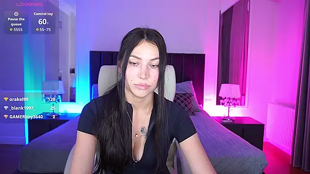 Snapshot of EliseVelour chatting on 06/03/26, 02:33 EliseVelour online show from 06/03/26, 02:33