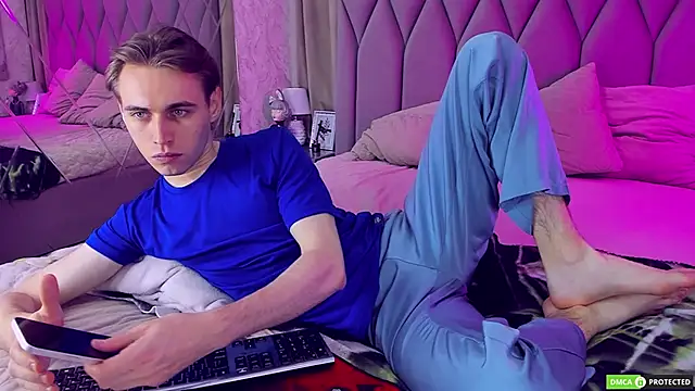 WilliamDyson online show from 09/21/25, 03:08