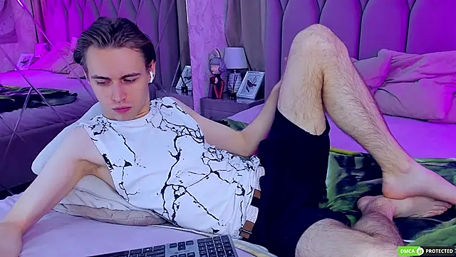 WilliamDyson online show from 11/16/25, 03:56