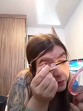 Fernandar2025 online show from 02/14/26, 02:58