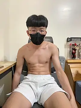 Snapshot of Allen20y chatting on 06/19/26, 03:27 Allen20y online show from 06/19/26, 03:27