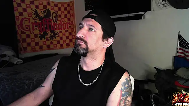 DevilPup75  online show from 09/26/25, 02:15