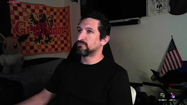 DevilPup75  online show from 10/03/25, 03:03