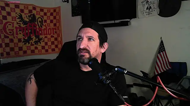 DevilPup75  online show from 10/03/25, 03:09