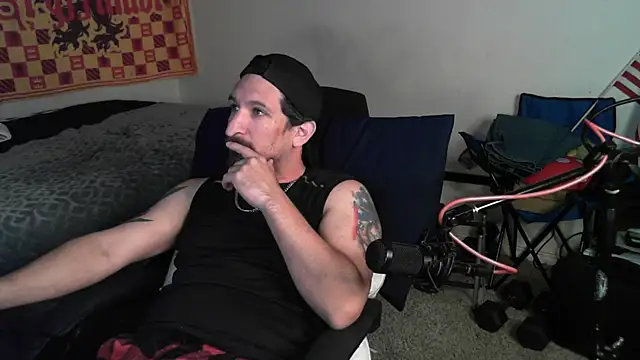 DevilPup75  online show from 10/26/25, 05:02