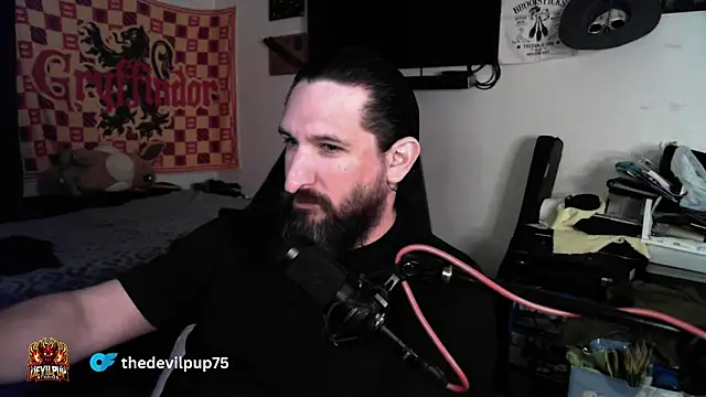 Snapshot of DevilPup75_ chatting on 03/22/26, 02:37 DevilPup75 online show from 03/22/26, 02:37