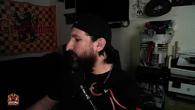 Snapshot of DevilPup75_ chatting on 04/09/26, 10:42 DevilPup75 online show from 04/09/26, 10:42