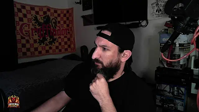 Snapshot of DevilPup75_ chatting on 04/14/26, 08:20 DevilPup75 online show from 04/14/26, 08:20