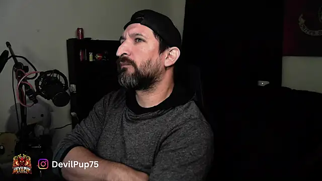 DevilPup75  online show from 07/25/26, 06:00