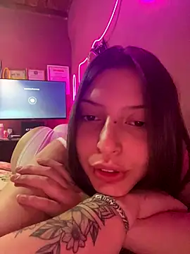 kiramedi online show from 09/23/25, 02:36