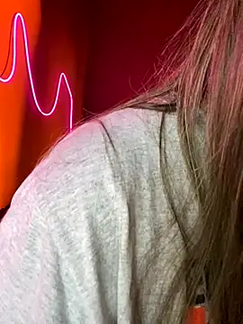 kiramedi online show from 10/29/25, 11:17