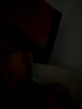 Snapshot of Valen1800 chatting on 11/16/25, 01:00 Valen1800 online show from 11/16/25, 01:00