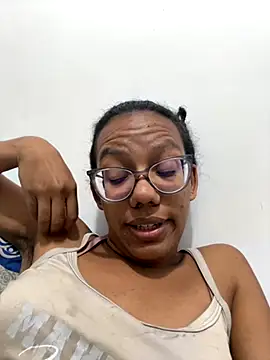 Snapshot of Valen1800 chatting on 12/04/25, 12:09 Valen1800 online show from 12/04/25, 12:09