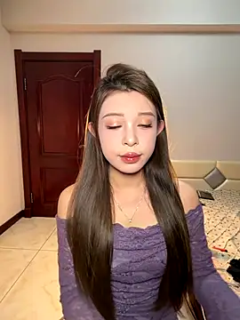 tuanzi125216 online show from 11/13/25, 04:06