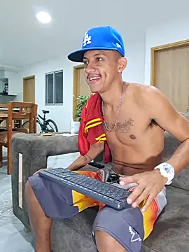 skinny23cm online show from 03/20/25, 09:15