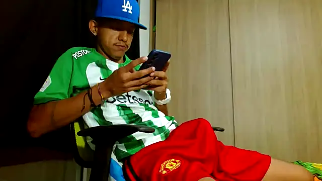 skinny23cm online show from 03/22/25, 10:06