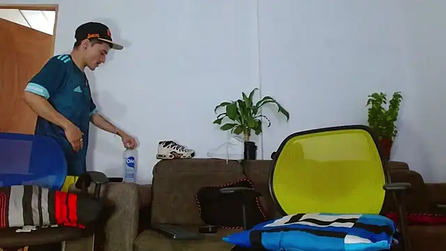 skinny23cm online show from 02/04/26, 09:20