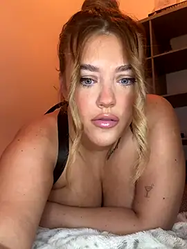 GoddessPrincesss online show from 10/21/25, 09:37