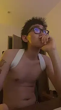 Snapshot of Ryder_ chatting on 10/23/25, 04:50 Ryder online show from 10/23/25, 04:50