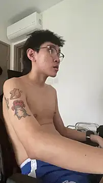 Snapshot of Ryder_ chatting on 10/28/25, 06:50 Ryder online show from 10/28/25, 06:50