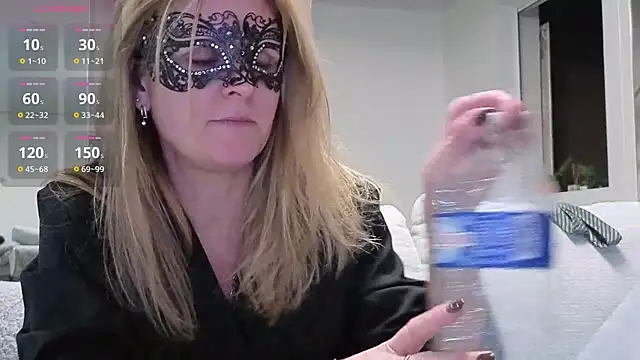 Snapshot of bellemasquer chatting on 12/16/25, 09:31 bellemasquer online show from 12/16/25, 09:31