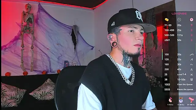 tyler jones  online show from 10/28/25, 04:38