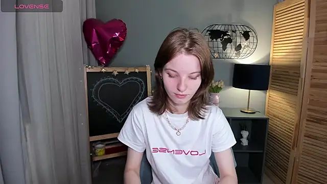 Madelaineses online show from 09/17/25, 08:49