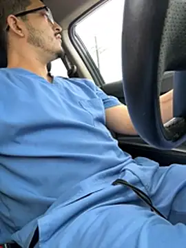 Snapshot of Dwizzlerperizzlee chatting on 04/13/26, 04:45 Dwizzlerperizzlee online show from 04/13/26, 04:45