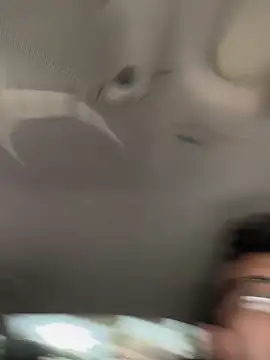 Snapshot of Dwizzlerperizzlee chatting on 04/19/26, 06:32 Dwizzlerperizzlee online show from 04/19/26, 06:32