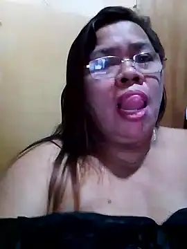 Huge mama69 online show from 09/15/25, 07:36