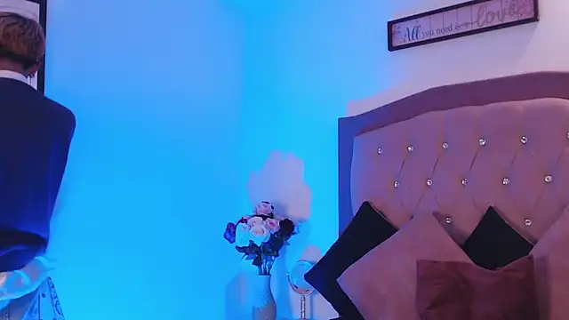 OzorioDany online show from 09/28/25, 03:56