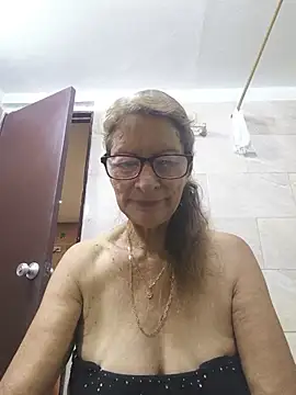 Snapshot of MaryeLunna chatting on 06/29/26, 11:21 MaryeLunna online show from 06/29/26, 11:21