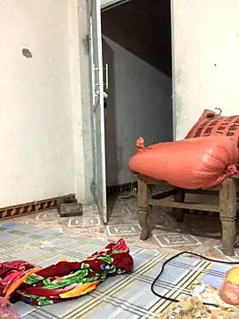 Snapshot of Maymay97 chatting on 09/13/25, 01:33 Maymay97 online show from 09/13/25, 01:33