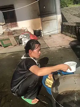 Snapshot of Maymay97 chatting on 09/27/25, 08:41 Maymay97 online show from 09/27/25, 08:41