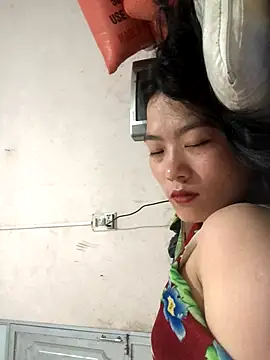 Snapshot of Maymay97 chatting on 09/28/25, 11:43 Maymay97 online show from 09/28/25, 11:43