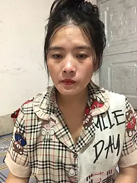 Snapshot of Maymay97 chatting on 10/01/25, 12:00 Maymay97 online show from 10/01/25, 12:00