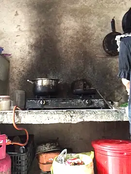 Snapshot of Maymay97 chatting on 10/15/25, 05:51 Maymay97 online show from 10/15/25, 05:51