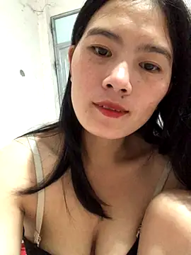 Snapshot of Maymay97 chatting on 10/19/25, 11:27 Maymay97 online show from 10/19/25, 11:27