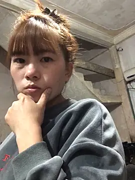 Maymay97 online show from 12/18/25, 04:46