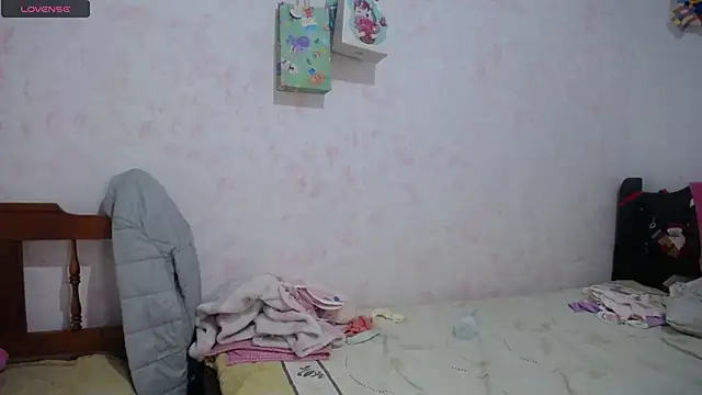 Snapshot of Pregnant_Kloe chatting on 01/10/26, 12:01 Pregnant Kloe online show from 01/10/26, 12:01